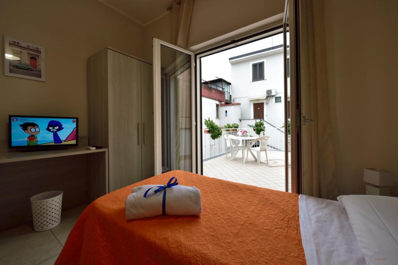 B&B Peonies Castellammare di Stabia Eksteriør billede