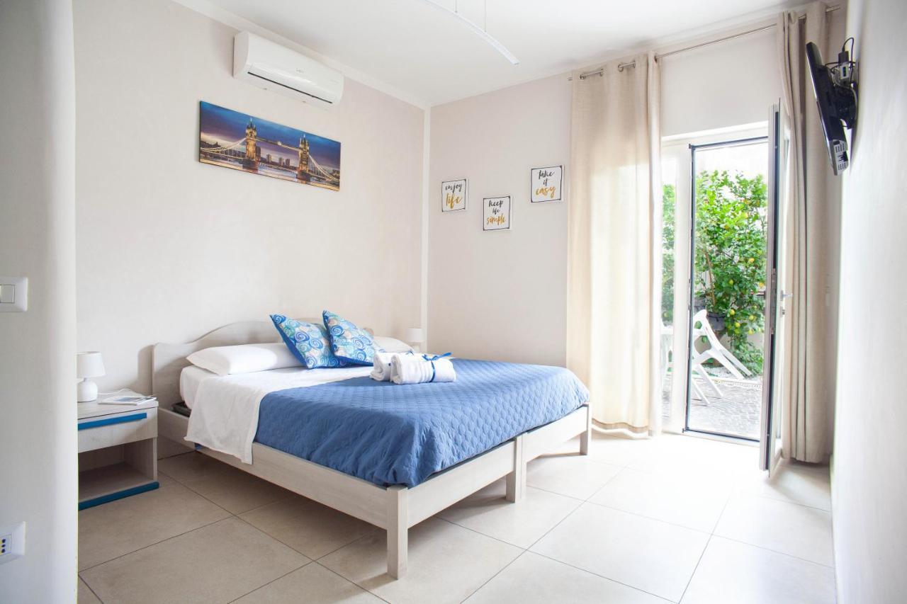 B&B Peonies Castellammare di Stabia Eksteriør billede